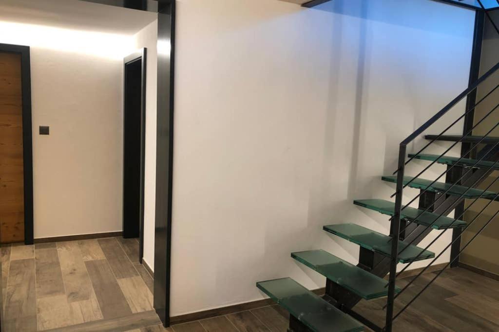 Grand Appartement Avec Terrasse A Chez-Les-Reuses Orsières Kültér fotó