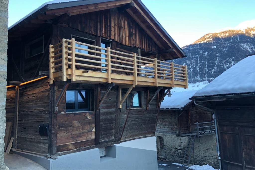 Grand Appartement Avec Terrasse A Chez-Les-Reuses Orsières Kültér fotó