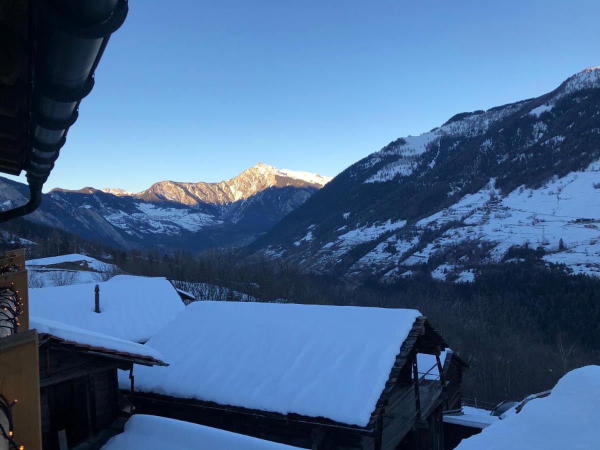 Grand Appartement Avec Terrasse A Chez-Les-Reuses Orsières Kültér fotó