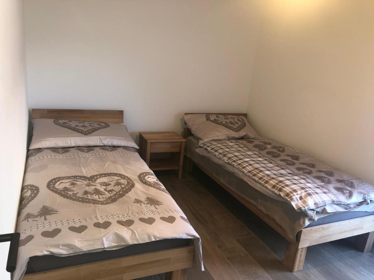 Grand Appartement Avec Terrasse A Chez-Les-Reuses Orsières Kültér fotó