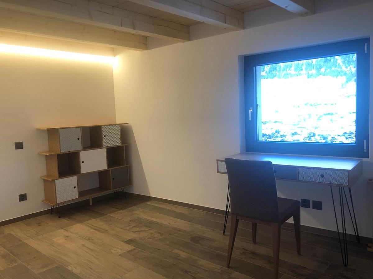 Grand Appartement Avec Terrasse A Chez-Les-Reuses Orsières Kültér fotó